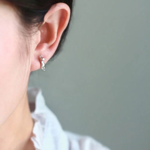 Sterling Silver 925 Cat Stud Earrings - Picture 3 of 3